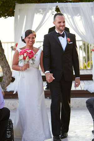 Coral Wedding: Elaine + Nicholas 