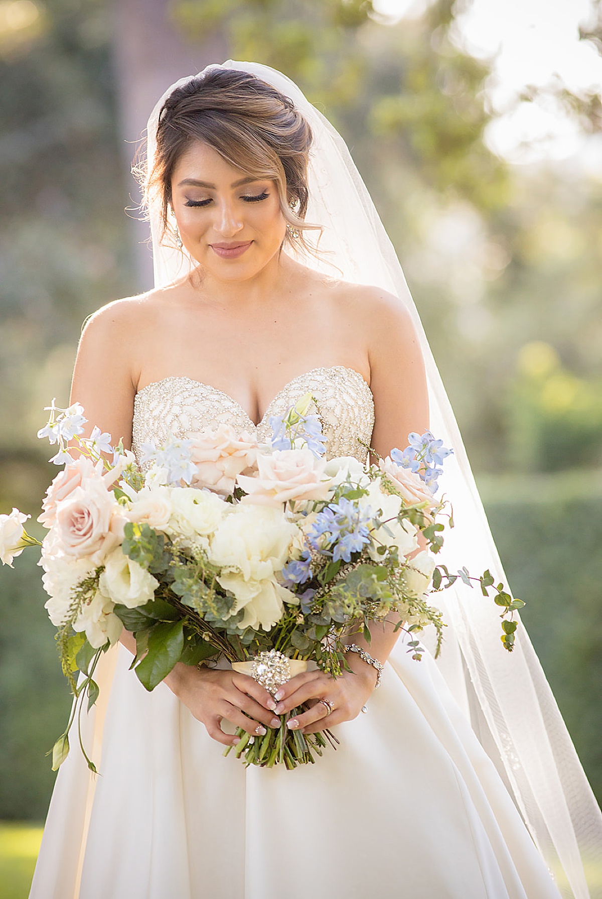 5 Tips For Choosing The Best Flowers For Your Dream Summer Wedding! -  